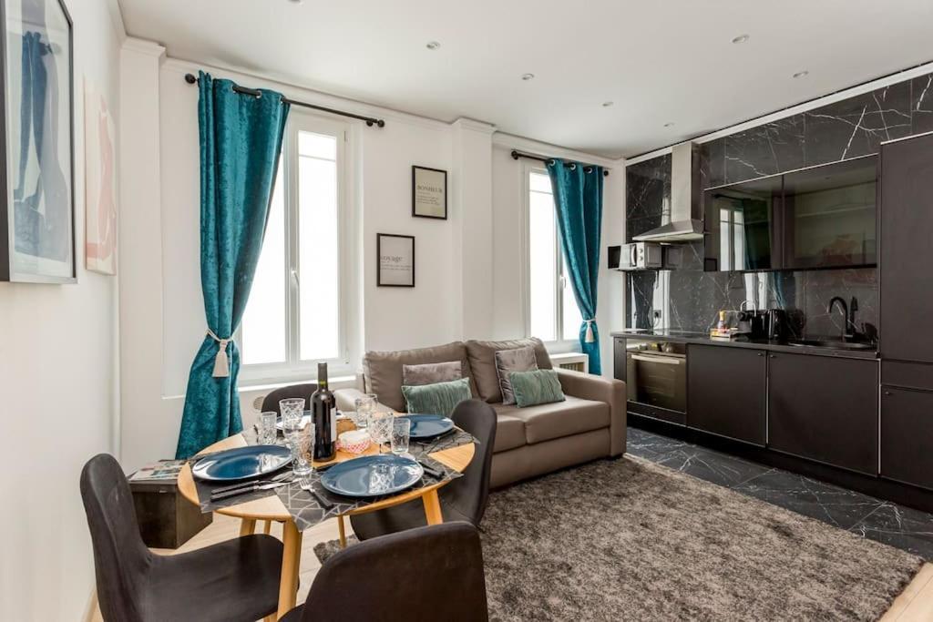 Suite Paris, Tour Eiffel, Champs Elysees Exterior foto