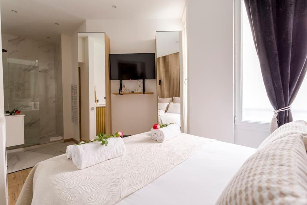 Suite Paris, Tour Eiffel, Champs Elysees Exterior foto